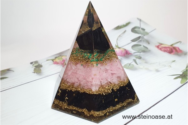 Orgonit Pyramide 6-eckig: Schörl Turmalin & Rosenquarz, 
